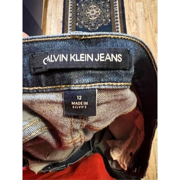 Calvin Klein Recycled Distressed Denim Cut Offs Shorts Size 12 - Picture 7 of 8